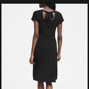 Banana Republic Black Dress tie Soft Ponte Tie-Back Fit-and-Flare 8 tall